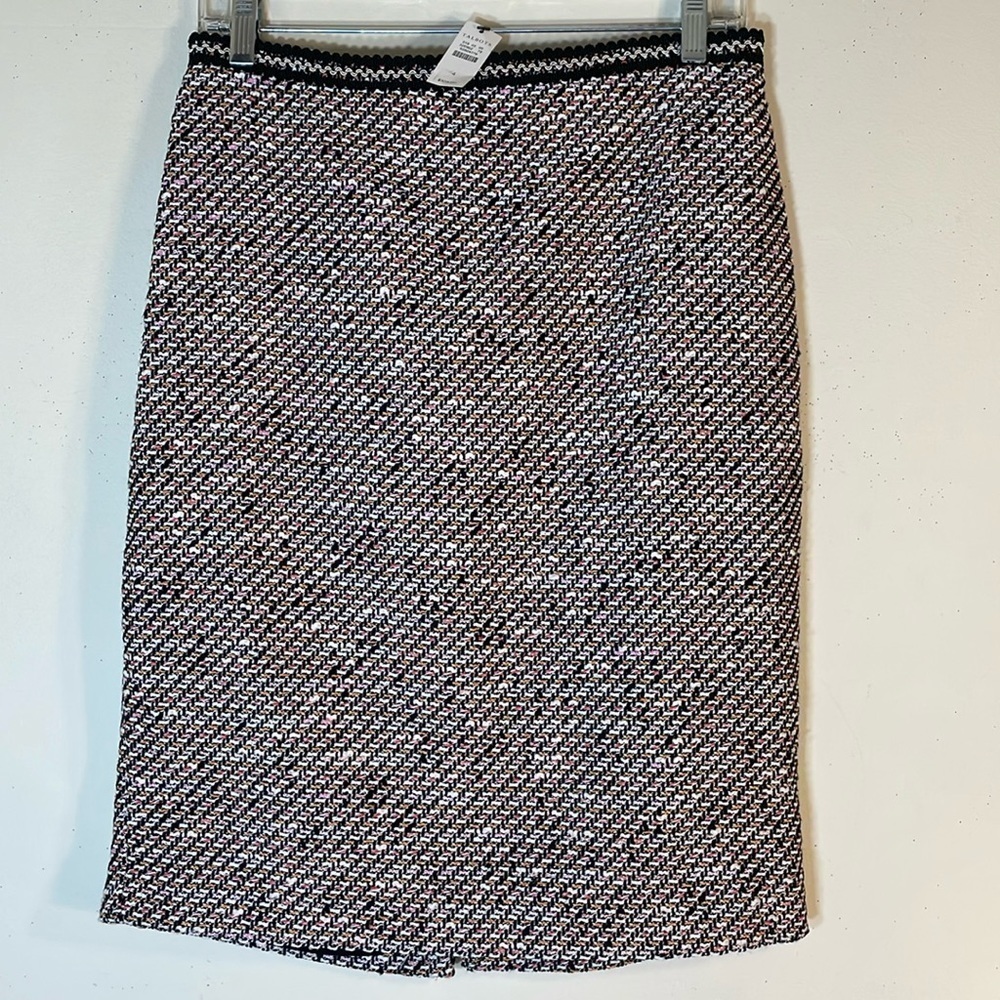 NWT. Talbots 4 Wool Blend Tweed Shimmer Pencil Skirt.